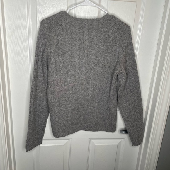 Lord & Taylor 100% Cashmere Cable Knit Sweater Comfy Cozy Quiet Luxury in Gray L - Picture 2 of 9